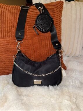 Madden Nyc Black Chain-Accent Shoulder Bag with Detachable Round Pouch